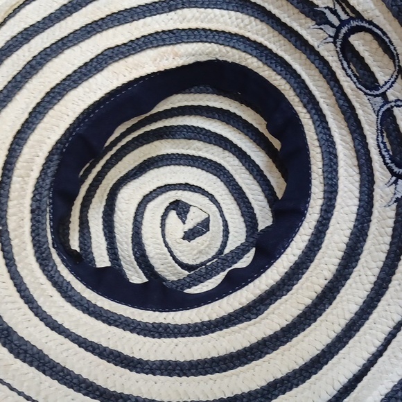 Sun hat - Picture 6 of 12